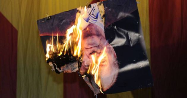 Foto de Juan Carlos I ardiendo Foto de Juan Carlos I ardiendo