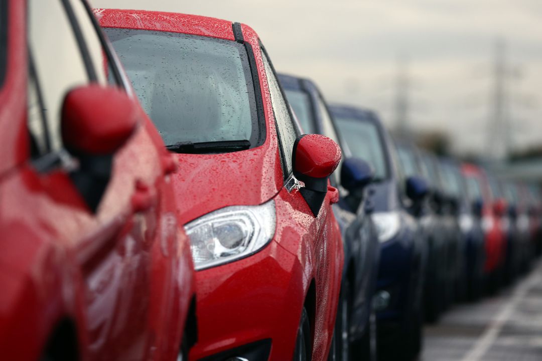 Vehículos de la marca Ford salidos de fábrica y preparados para su distribución Vehículos de la marca Ford salidos de fábrica y preparados para su distribución