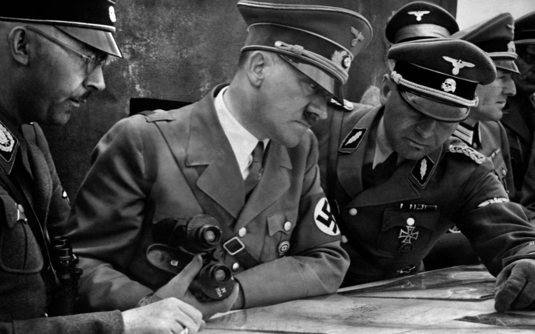 Hitler invade Checoslovaquia Hitler invade Checoslovaquia