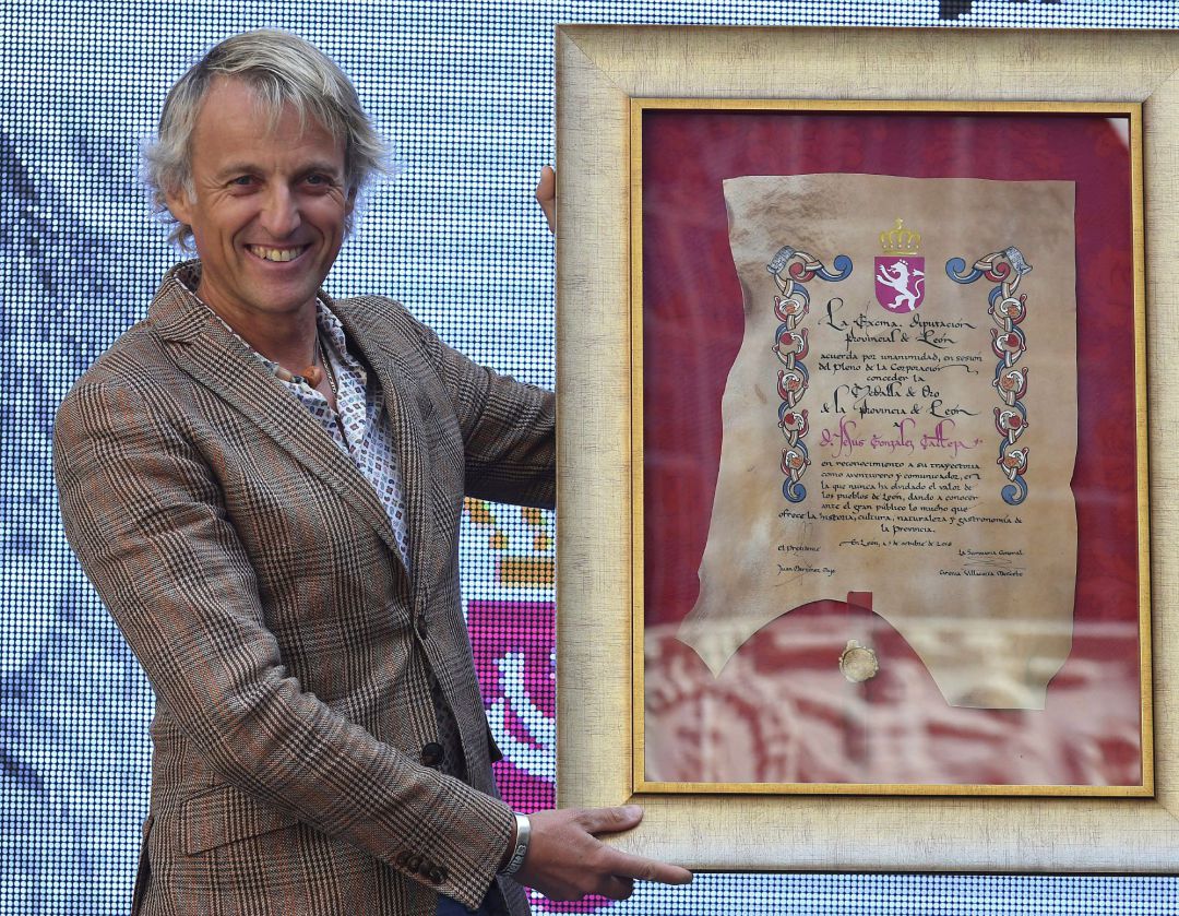 El alpinista, aventurero y comunicador Jesús González Calleja recibe la Medalla de Oro de la Provincia de León El alpinista, aventurero y comunicador Jesús González Calleja recibe la Medalla de Oro de la Provincia de León