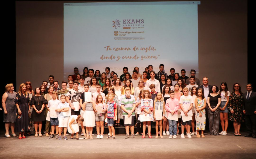 Entrega de diplomas en El Ejido. Entrega de diplomas en El Ejido.