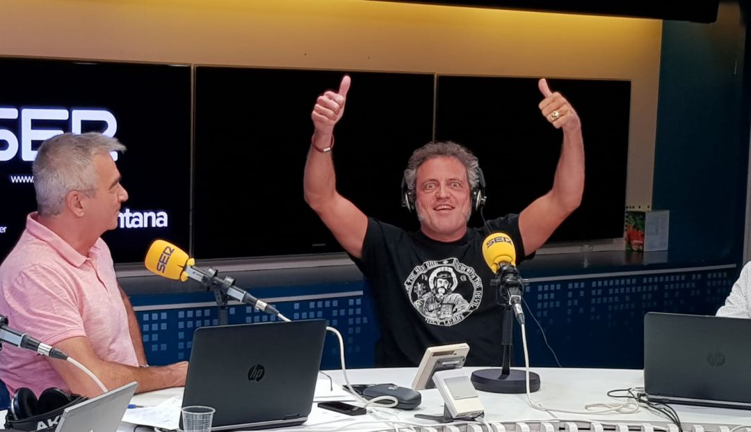 "Este disco es puro rock y mucha guitarra" "Este disco es puro rock y mucha guitarra"
