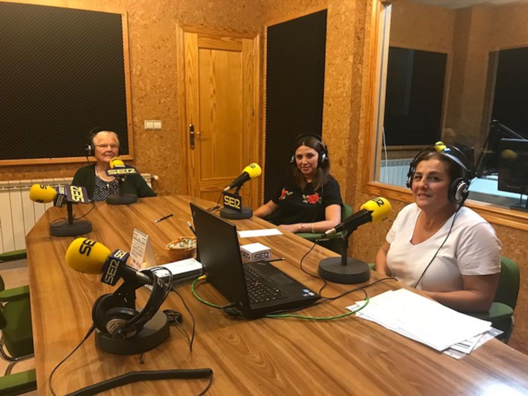 Inés Bermejo, Sonia Fernández y Soledad Coso, en la entrevista en Radio 90 Ser Inés Bermejo, Sonia Fernández y Soledad Coso, en la entrevista en Radio 90 Ser