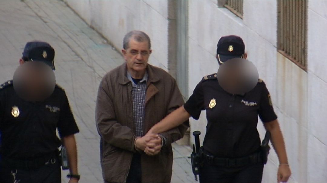 Miguel Rosendo a su llegada a la Audiencia Provincial de Pontevedra Miguel Rosendo a su llegada a la Audiencia Provincial de Pontevedra