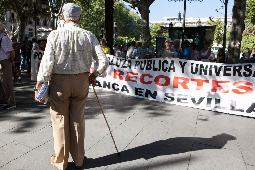 Manifestación por los derechos de los mayores y por unas pensiones dignas.
Manifestación por los derechos de los mayores y por unas pensiones dignas.