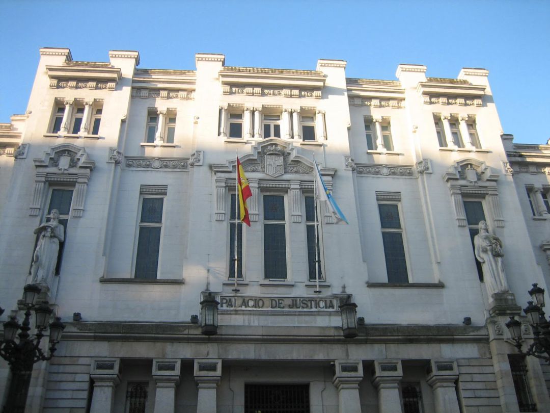 El Tribunal Superior de Xustiza de Galicia ha ratificado demoler una edificación que formalmente es propiedad del marido de la teniente de alcalde de Boborás El Tribunal Superior de Xustiza de Galicia ha ratificado demoler una edificación que formalmente es propiedad del marido de la teniente de alcalde de Boborás
