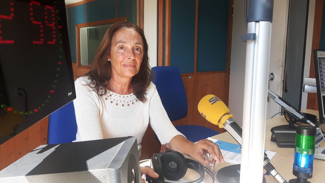 La letrada de la Administración de Justicia de la Audiencia Provincial, Nieves Sánchez Valentín en el estudio de la Ser. La letrada de la Administración de Justicia de la Audiencia Provincial, Nieves Sánchez Valentín en el estudio de la Ser.