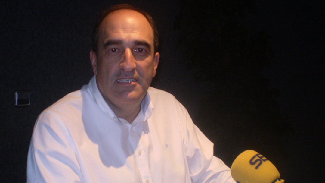 De La Puebla niega haber encargado actos a Huerta
