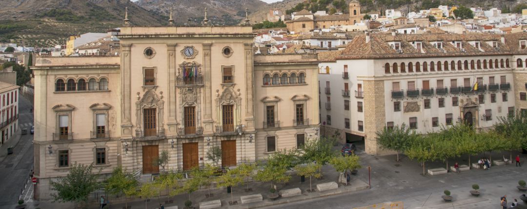 Fachada del Ayuntamiento de Jaén.
Fachada del Ayuntamiento de Jaén.