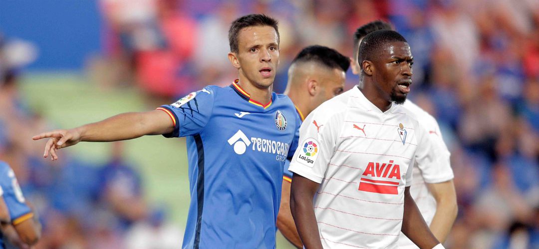 Maksimovic (20) durante el encuentro ante la S.D. Eibar en el Coliseum. Maksimovic (20) durante el encuentro ante la S.D. Eibar en el Coliseum.