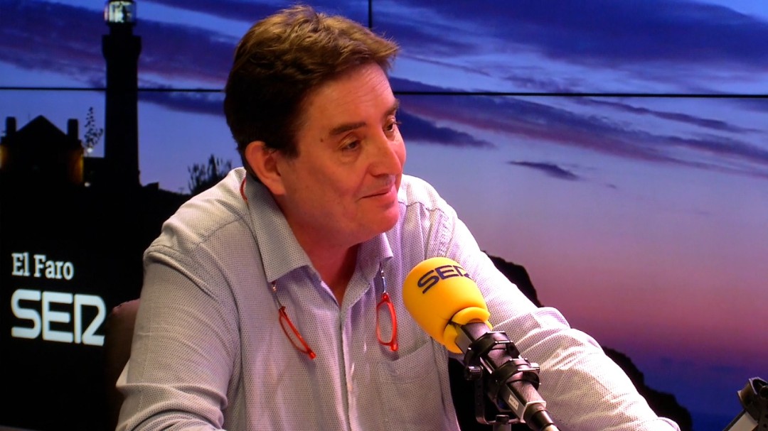 Luis G. Montero: La literatura te enseña a creer en el relato humano, no en su mercantilización