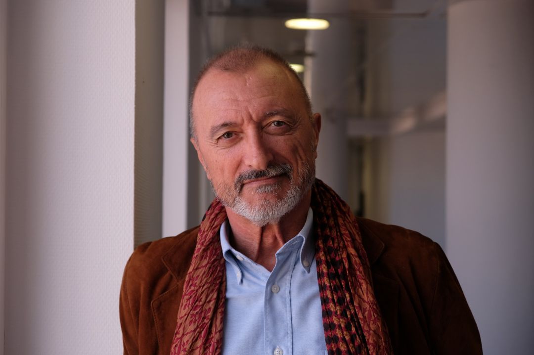 Arturo Pérez-Reverte nos presenta su novela 'Sabotaje' Arturo Pérez-Reverte nos presenta su novela 'Sabotaje'