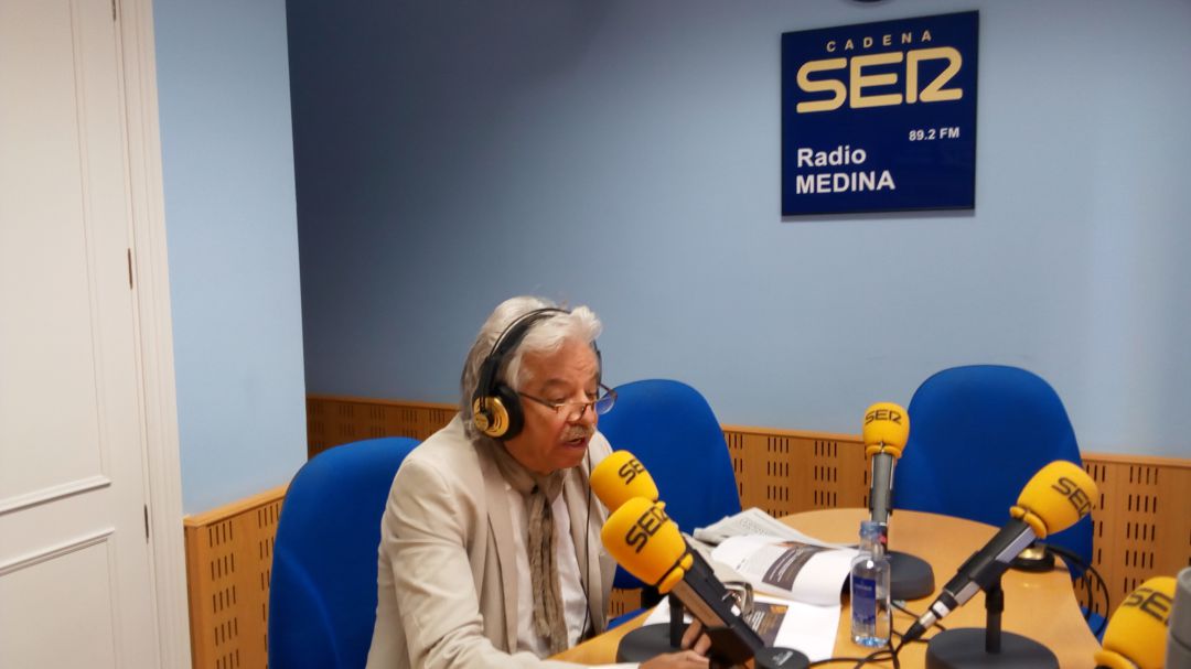 Emiliano Allende repasa el programa en Radio Medina Emiliano Allende repasa el programa en Radio Medina