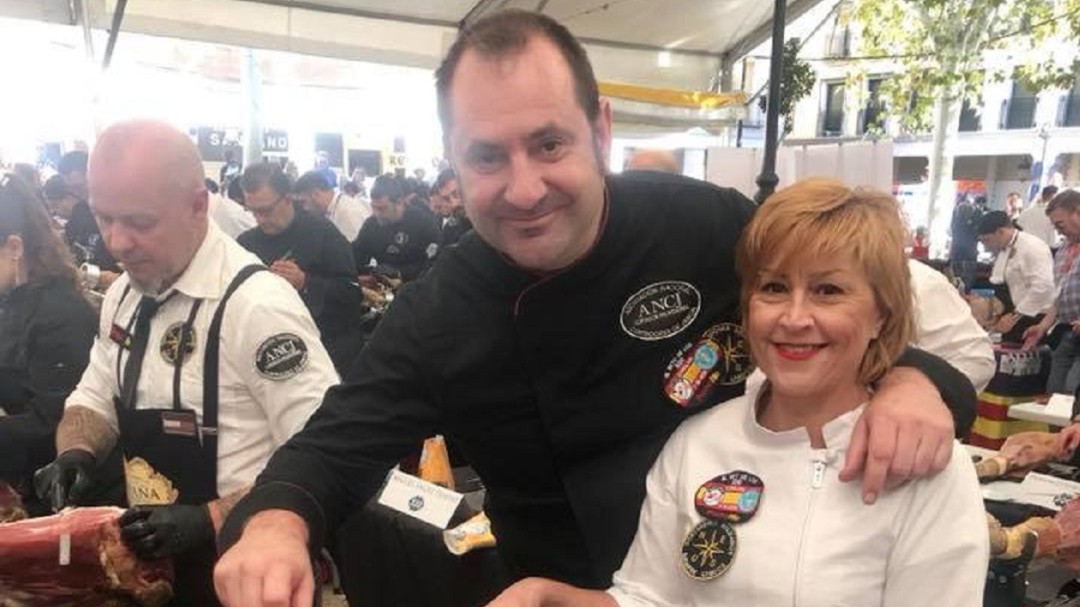 Sello linarense en una gesta con sabor a jamón