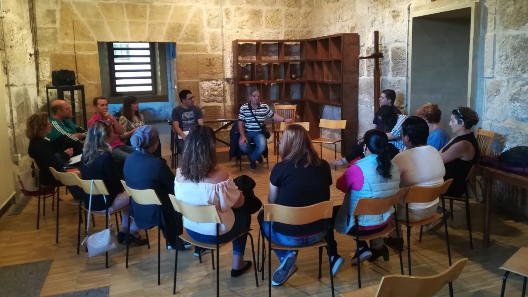 Intervención comunitaria intercultural para mejorar la convivencia