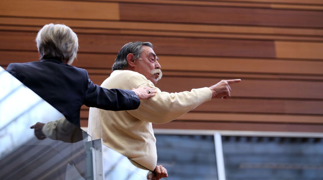 La presidenta de las Cortes desaloja del Pleno a la Asociación de Parados en Movimiento La presidenta de las Cortes desaloja del Pleno a la Asociación de Parados en Movimiento