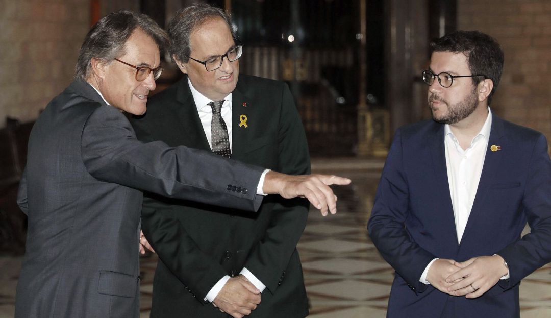 Artur Mas y el resto de acusados han sido recibidos por el president Torra Artur Mas y el resto de acusados han sido recibidos por el president Torra