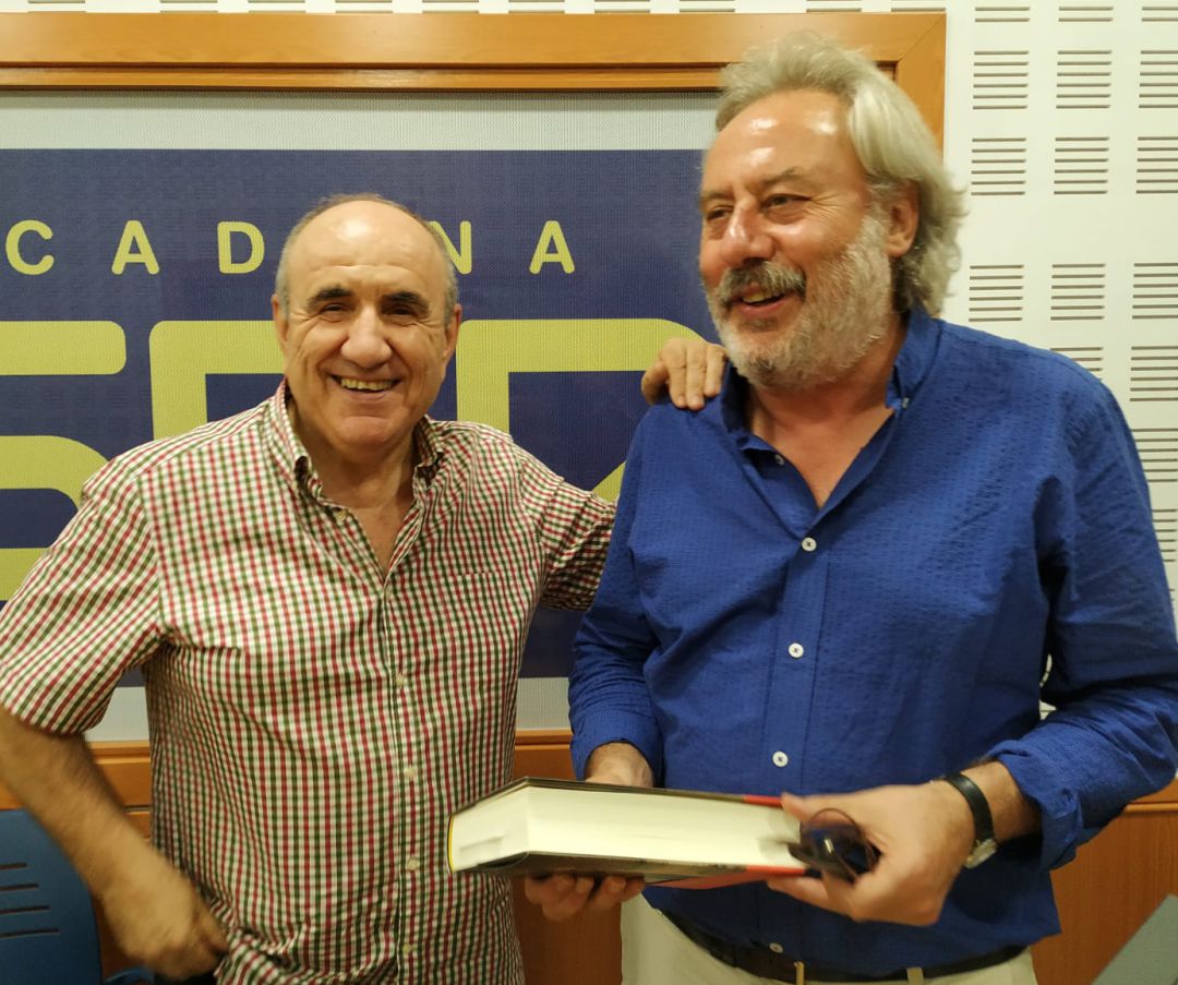 Alejandro López Andrada y Julio Llamazares Alejandro López Andrada y Julio Llamazares