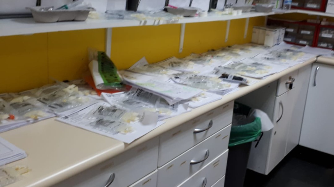 Seis horas de espera para recibir quimioterapia en el Ramón y Cajal