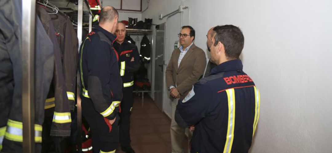 Los bomberos de Leganés han mostrado por mayoría su preferencia a que el Parque pase a depender de la Comunidad. Los bomberos de Leganés han mostrado por mayoría su preferencia a que el Parque pase a depender de la Comunidad.