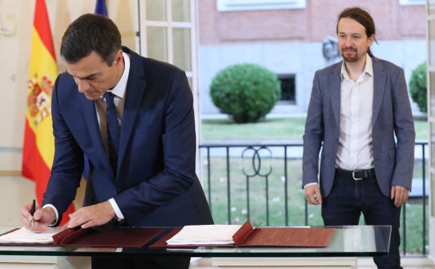 El presidente del Gobierno, Pedro Sánchez y el secretario general de Podemos, Pablo Iglesias. El presidente del Gobierno, Pedro Sánchez y el secretario general de Podemos, Pablo Iglesias.