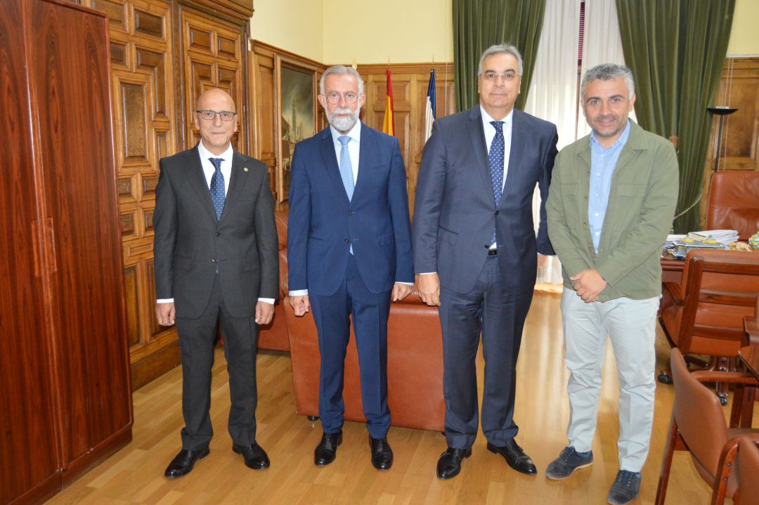 El Corte Inglés presenta al nuevo director de su centro en Talavera El Corte Inglés presenta al nuevo director de su centro en Talavera