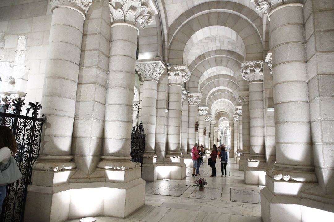 Cripta de la Parroquia de Santa María la Real de la Almudena en Madrid
Cripta de la Parroquia de Santa María la Real de la Almudena en Madrid