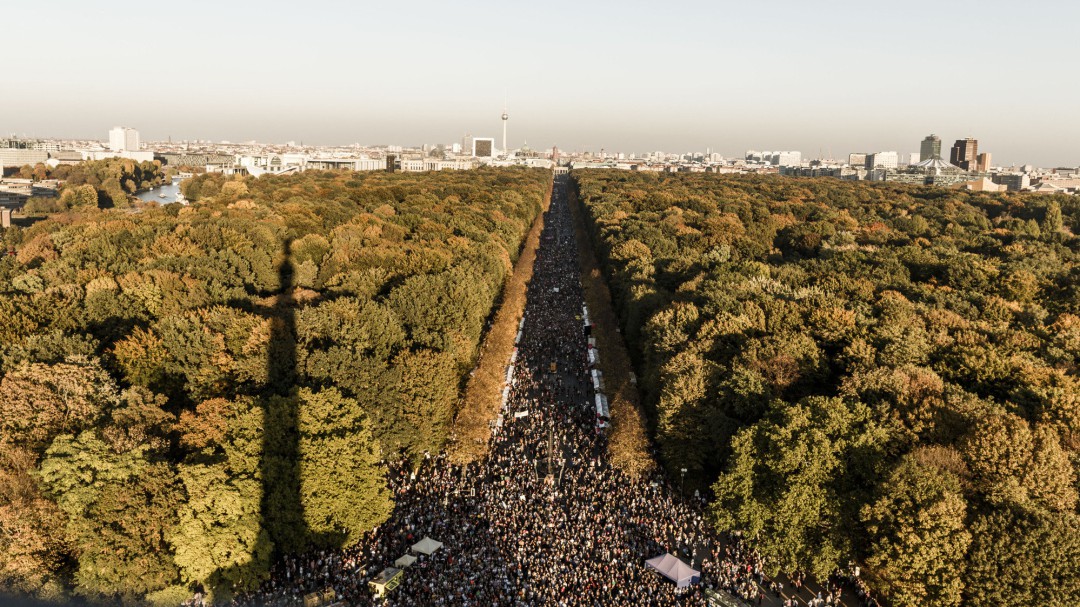Más de 100.000 personas se manifiestan contra el racismo en Berlín