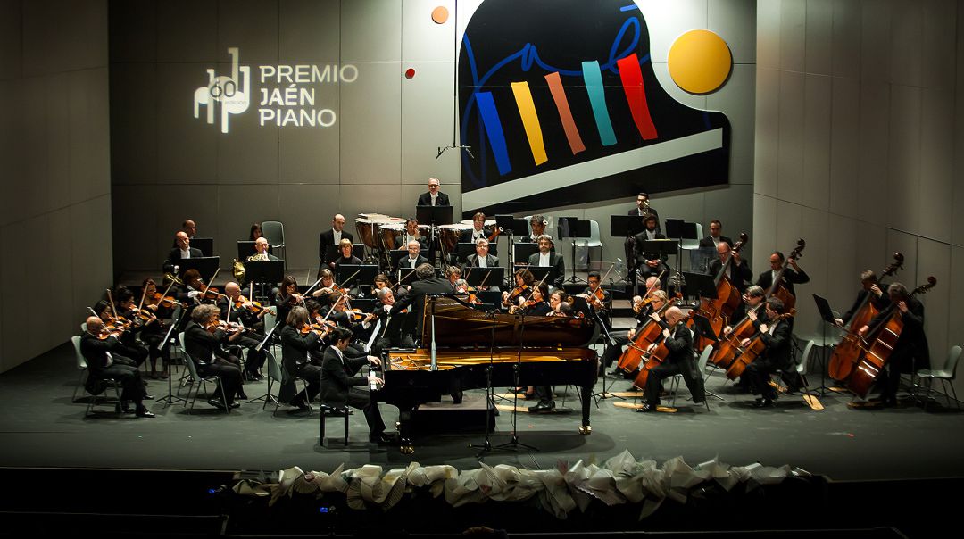 Honngi Kim toca en la final del Premio 'Jaén' de PIano. Honngi Kim toca en la final del Premio 'Jaén' de PIano.