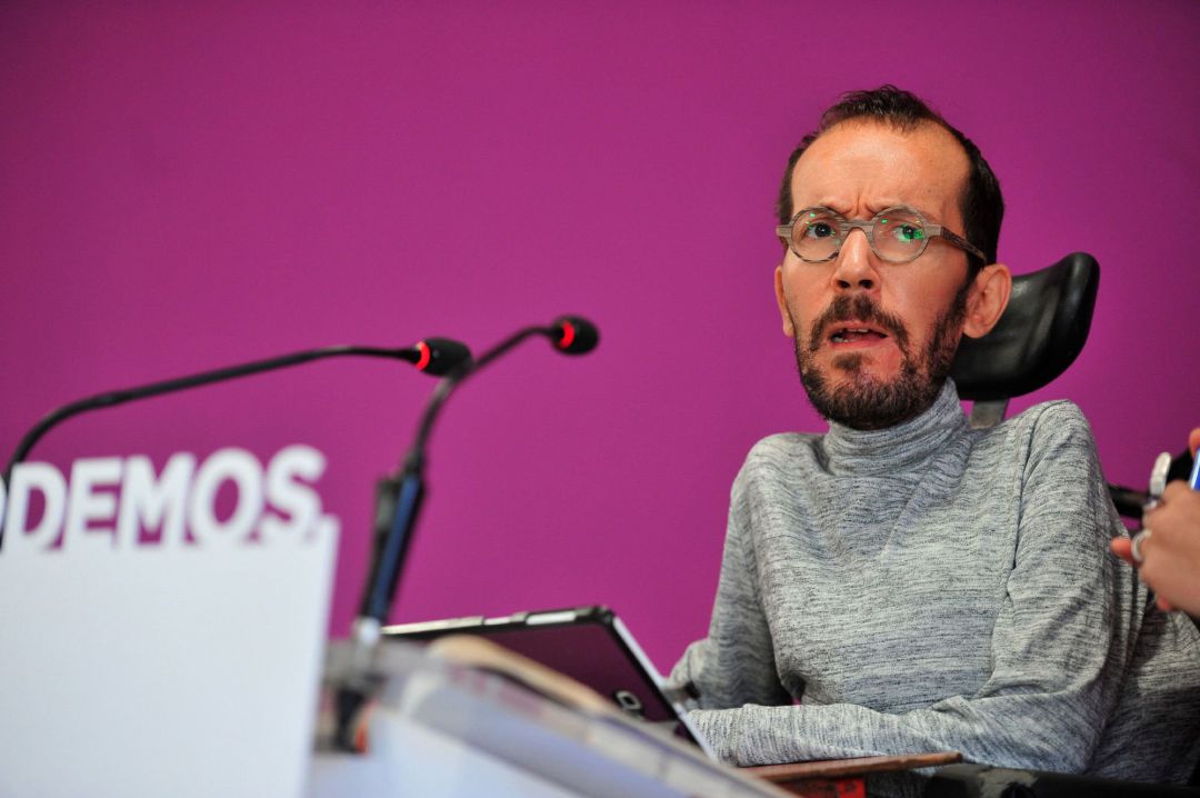 El secretario de Organización y Programa de Podemos, Pablo Echenique, durante una comparecencia ante los medios El secretario de Organización y Programa de Podemos, Pablo Echenique, durante una comparecencia ante los medios