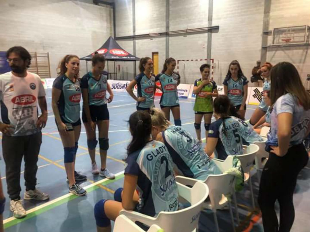 Segunda gran victoria consecutiva del Ourense Voleibol,en la cancha del Alcobendas por cero a tres. Segunda gran victoria consecutiva del Ourense Voleibol,en la cancha del Alcobendas por cero a tres.