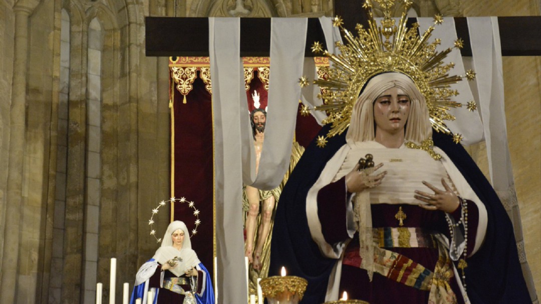 La Virgen del Amor del Resucitado preside la muestra homenaje a Jesús Santos Calero
