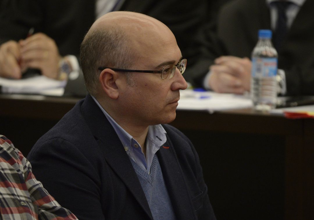 De Miguel declara que nunca ha pedido comisiones ilegales