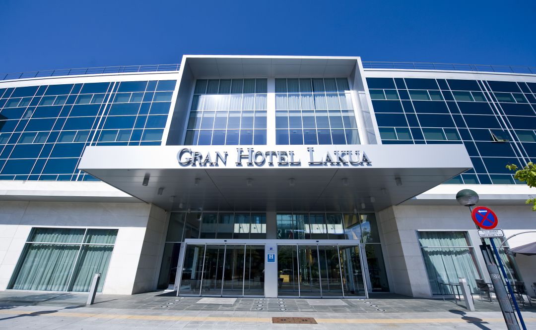 Los ganadores de la Jornada 9 de la porra se van al Gran Hotel Lakua de Vitoria Los ganadores de la Jornada 9 de la porra se van al Gran Hotel Lakua de Vitoria