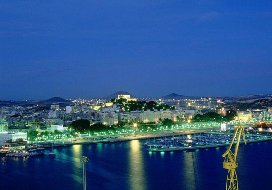 Cartagena y Benidorm encabezan la votación de mejor Destino Turístico Accesible