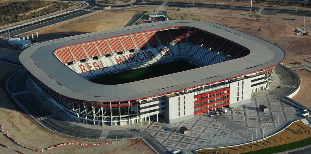 HazloTuyo cierra con 710.000 euros y 21.000 accionistas del Real Murcia HazloTuyo cierra con 710.000 euros y 21.000 accionistas del Real Murcia