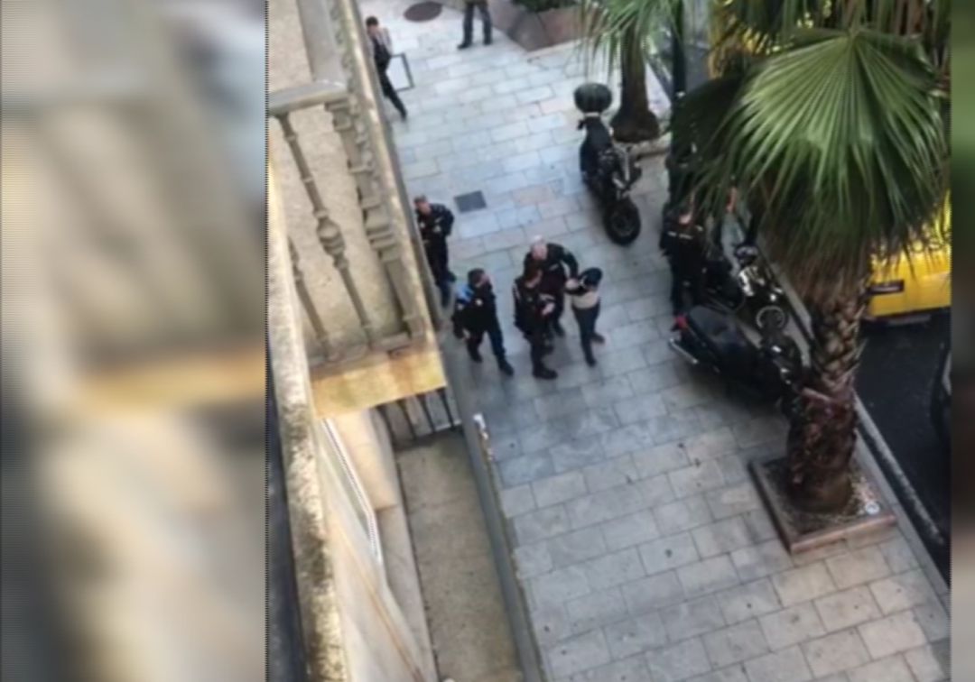 Detenido al intentar llevarse una bolsa con 250.000 euros de un furgón de Prosegur