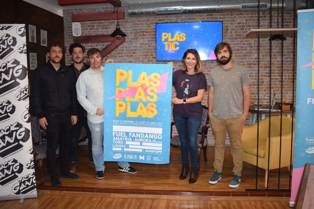 Presentación del III Plastic Festival. Presentación del III Plastic Festival.