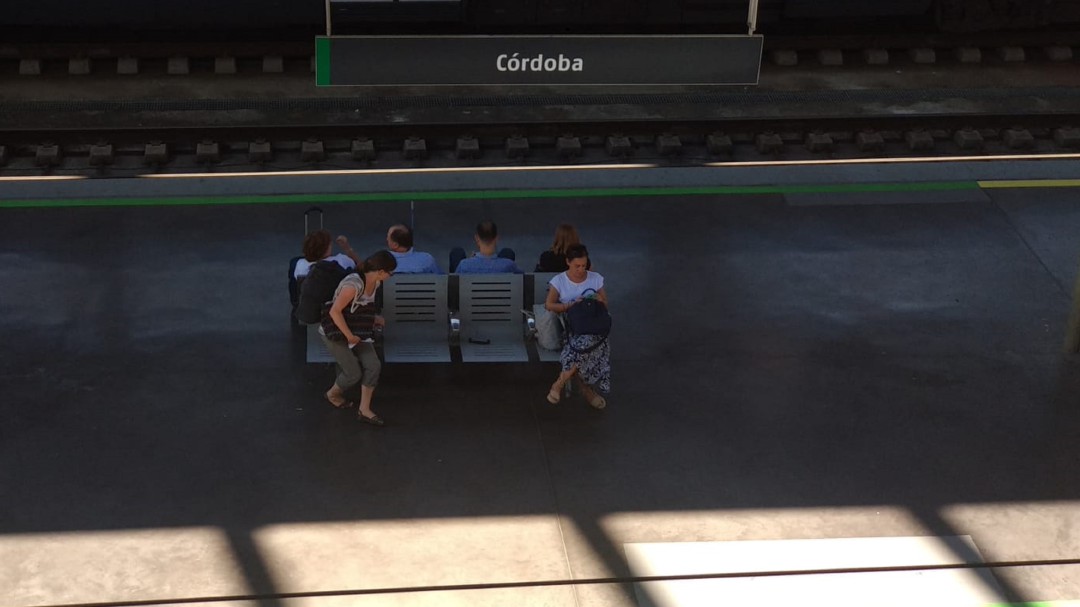 El billete de ida y vuelta del Metrotren costará entre 3 y 4' 50 euros