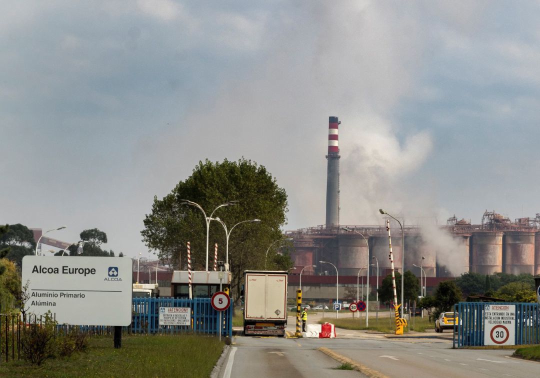 El comité de San Cibrao rechaza el cierre de las otras plantas a las que ve viables