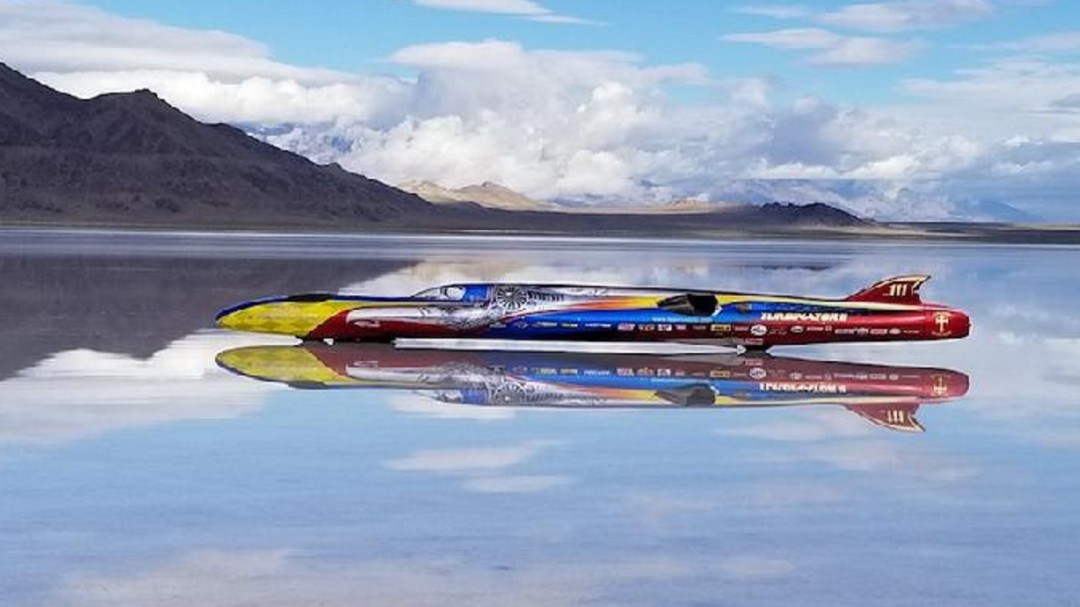 El coche a reacción más rápido del mundo alcanza los 810 km/h