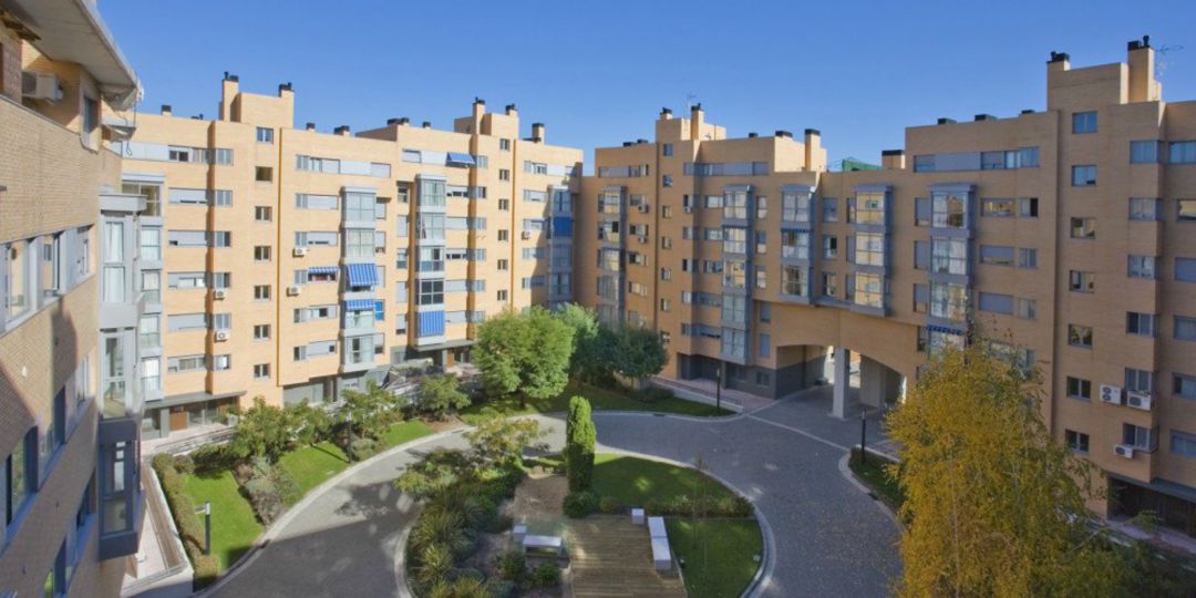 El Supremo rectifica y dice ahora que los bancos son los que deben abonar los impuestos de las hipotecas. El Supremo rectifica y dice ahora que los bancos son los que deben abonar los impuestos de las hipotecas.