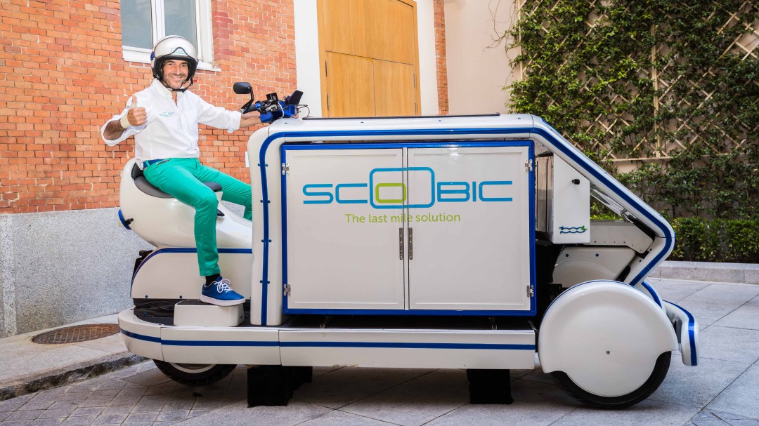 Scoobic, el vehículo de reparto sostenible que ayuda a salvar vidas