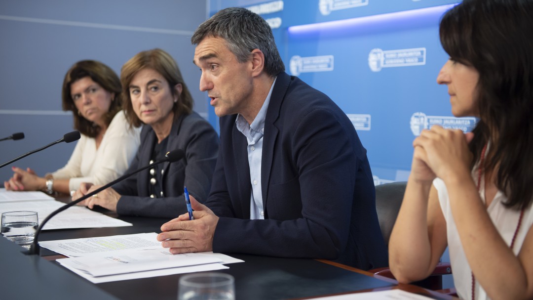 La unidad didáctica sobre ETA divide al Gobierno e indigna a las víctimas