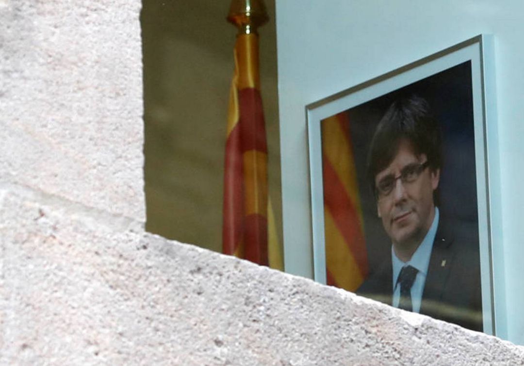 El retrat de Puigdemont, encara penjat a molts despatxos de la Generalitat