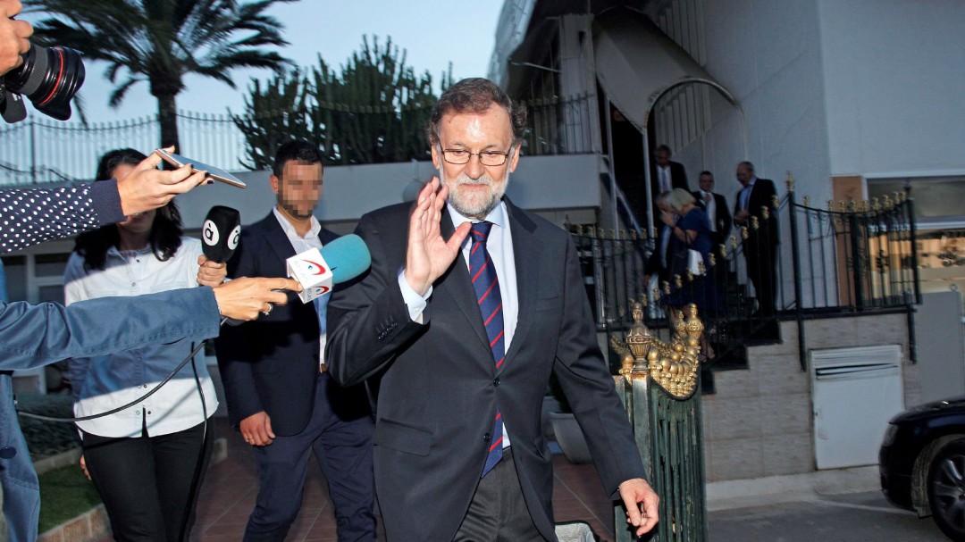Rajoy: Yo estoy a favor de los banqueros, todo el mundo los critica; yo, no