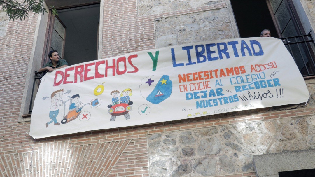 Carmena da una solución para este curso a los colegios de Madrid Central