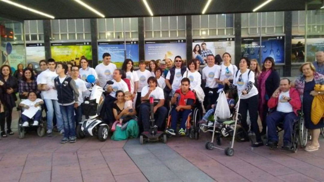 La Federación regional de paralisis cerebral Aspace celebra en Cuéllar un encuentro de voluntarios