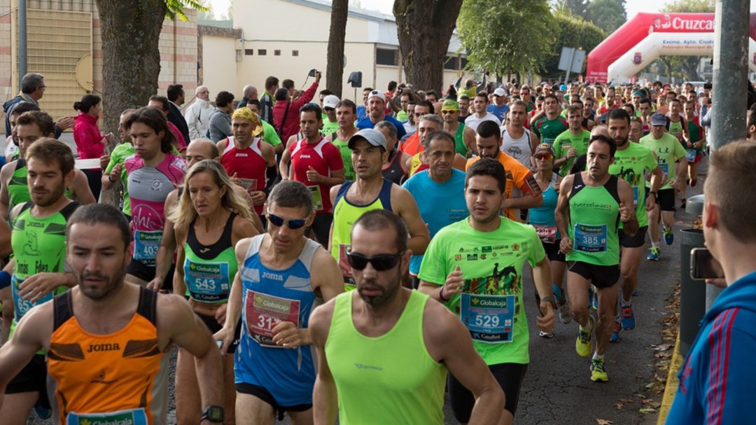 Capi, padrino de la Quixote Maratón: Hay que engancharse al deporte es una actividad que reconforta