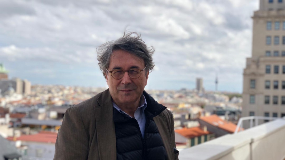 Andrés Trapiello: El Rastro es como jugar al póquer con las reglas del mus